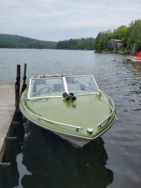 1980's Vintage Boat w/trailer