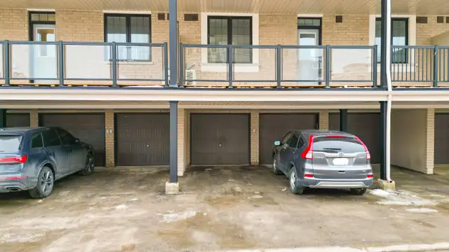 Townhouse rent In Brampton