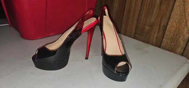 Stilettos (size 10) in Women's - Shoes in Medicine Hat - Image 4