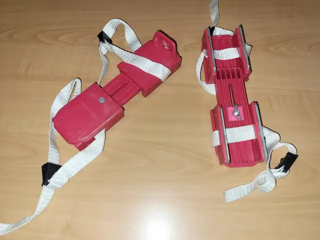 Toddler Ice Skates in Skates & Blades in Ottawa - Image 4