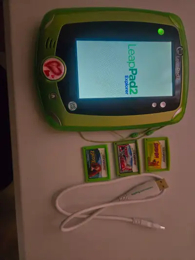 Display: 5-inch backlit resistive touchscreen with a 480 x 272 resolution. Processor: 550 MHz LF-200...