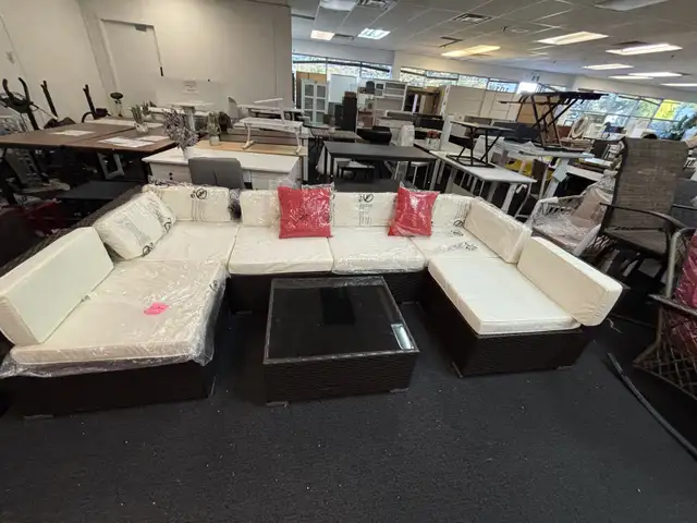 Clearance sale 7 PC Outdoor Patio Set Only  in Patio & Garden Furniture in Markham / York Region - Image 5