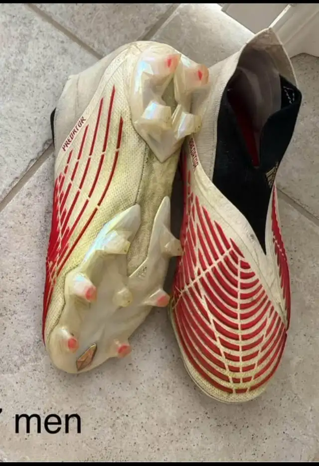 Adidas Predator 7US in Men's Shoes in Markham / York Region - Image 3