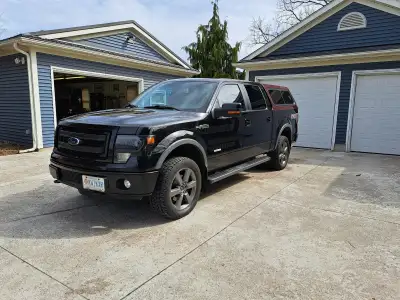 2nd owner Leather, NAV, Sunroof, power everything. Fully loaded 402A package- see attached window st...