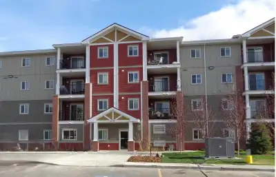 ✨ Lease Takeover Alert! ✨ Looking for a modern, stress-free home in the heart of Southwest Edmonton?...