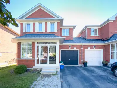 Rooms: 3+1* Bathrooms: 3 (2 full, 1 half) Parking: 3 (1 garage) Utilities: Extra Available: November...
