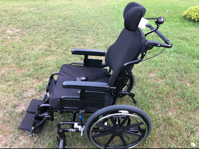 Super TiltPLUS manual Tilt wheelchair in Health & Special Needs in Kenora - Image 2