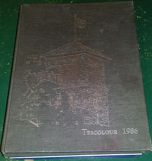 1986 Tricolour QUEEN'S University Yearbook QUEENS in Non-fiction in Kingston