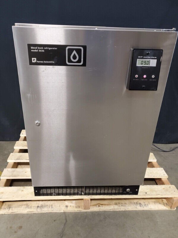 Forma Scientifc  Blood Bank    Refrigerator Model 3626 in Refrigerators in Calgary