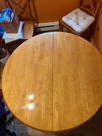 Extendable Oval Solid Wood Dining Table
