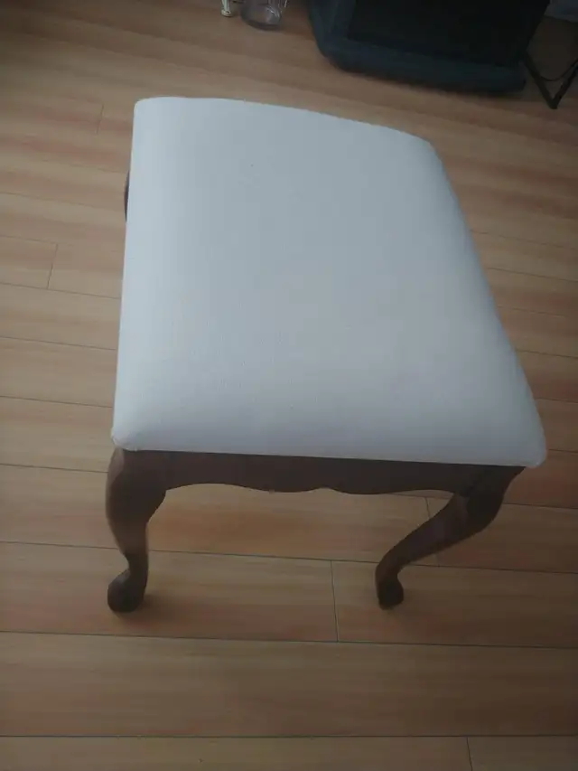 Wooden Stools in Chairs & Recliners in City of Toronto - Image 2