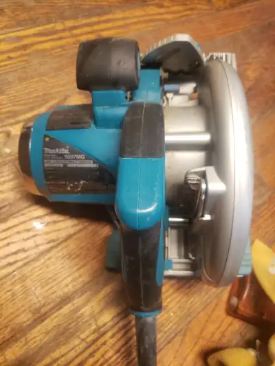 Makita 5007MG Circular Saw, View more