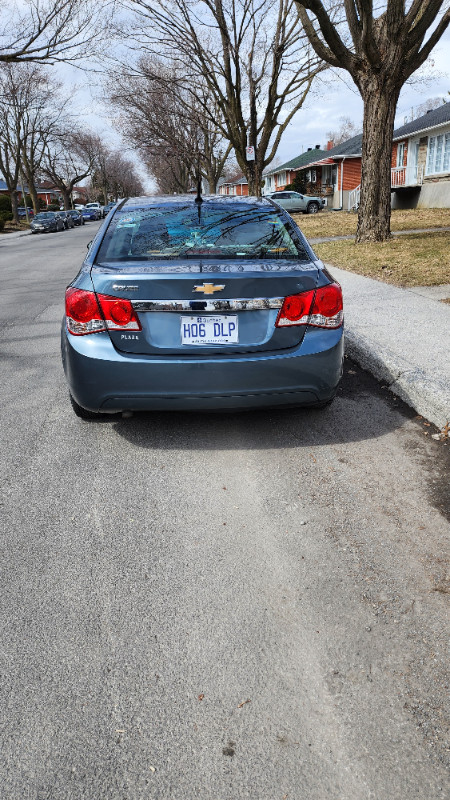 Chevrolet Cruz 2012 - Bonne condition dans Autos et camions  à Ville de Montréal - Image 2