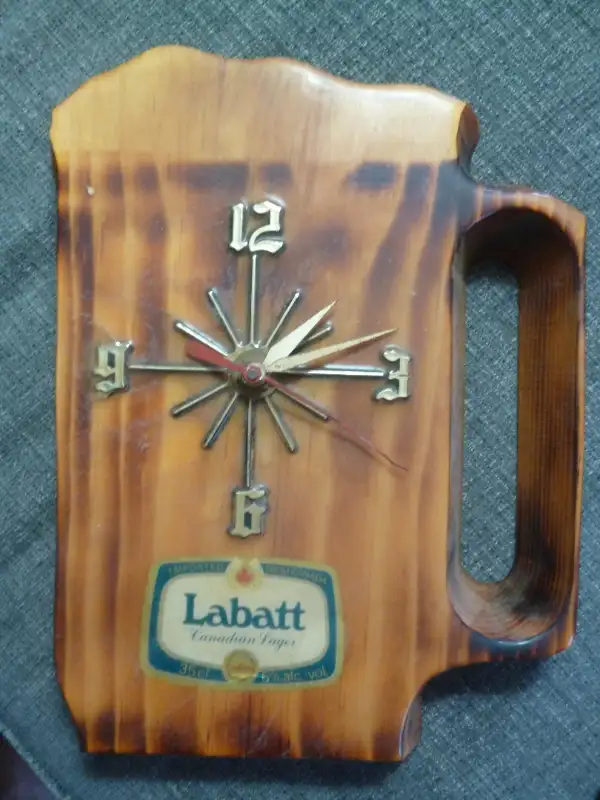 Labatt Blue Beer Mug clock65048397682434120