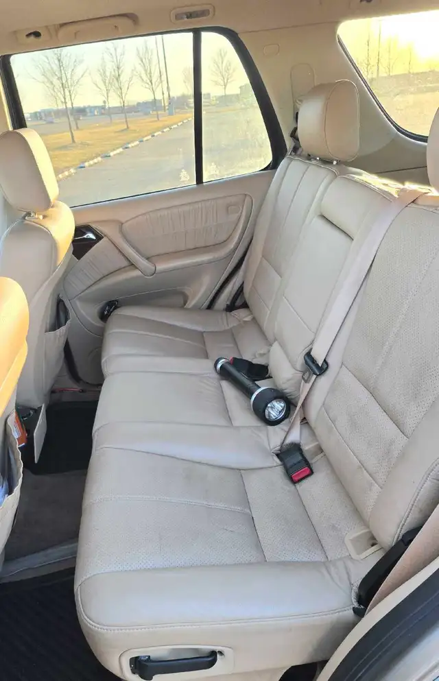 2003 Mercedes ML 350568795635500994566