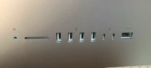 2020 27" 5K RETINA IMAC in Desktop Computers in Edmonton - Image 6