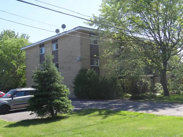 Appartement à louer St-Jean-sur-Richelieu 20 minutes dix-30