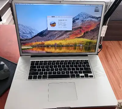 Macbook Pro Early 2011 17po 2.2Ghz, View more