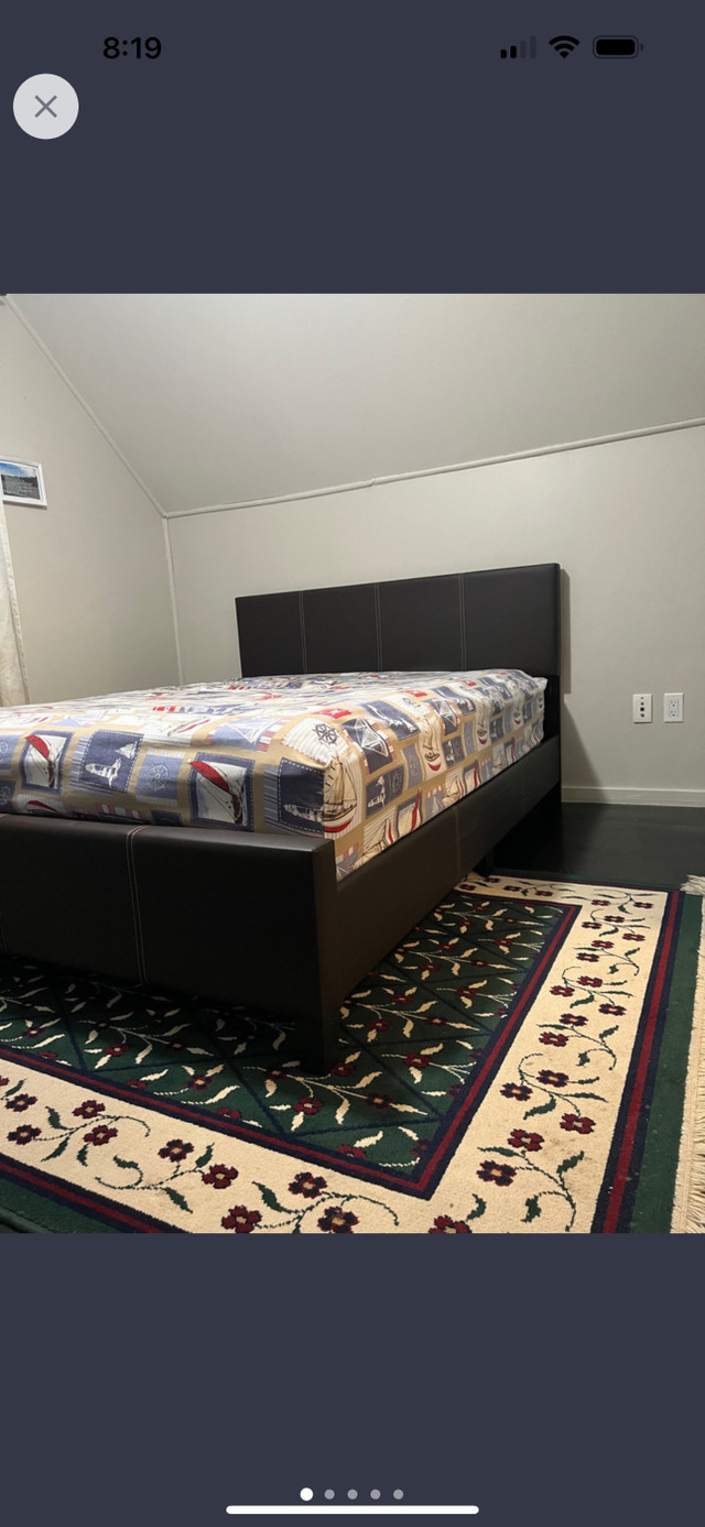 Room for rent near University of Windsor. Female Only Long Term
