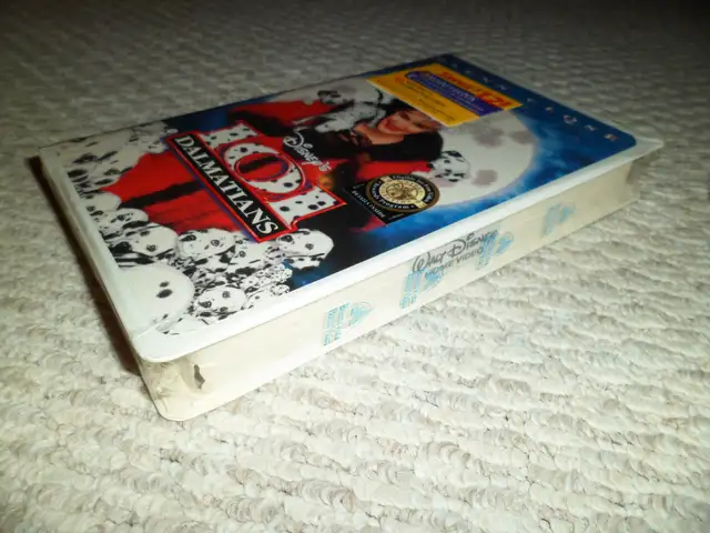 Disney's 101 Dalmatians VHS 1997 Movie NEW SEALED CLAMSHELL Glen in CDs, DVDs & Blu-ray in Markham / York Region - Image 5
