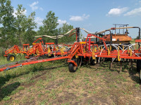 40’ Bourgault 8800 airseeder/138 tank. Can sell Cultivator separ