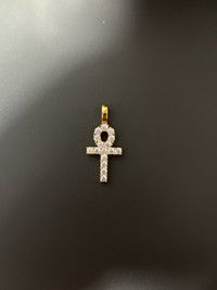 Diamante Ankh gold pendant