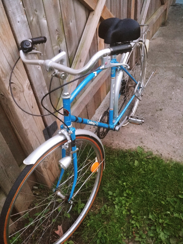 Fuji 12 speed road bike - 21a23422 360D 4b11 A346 10c5cba707e7?rule=kijijica 640 Jpg