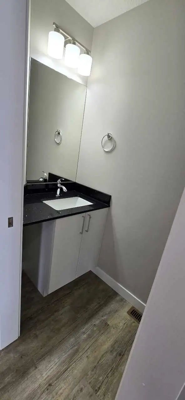 1 month free  Rent in new Townhouse  Sylvan Lake in Long Term Rentals in Red Deer - Image 4