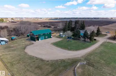 Premium 4-Acre Multi-Family Acreage & Shop in Sturgeon County – Ideally looking for a 6-8 Month Shor...