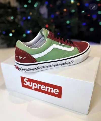 Supreme Vans (Barbed wire) , View more