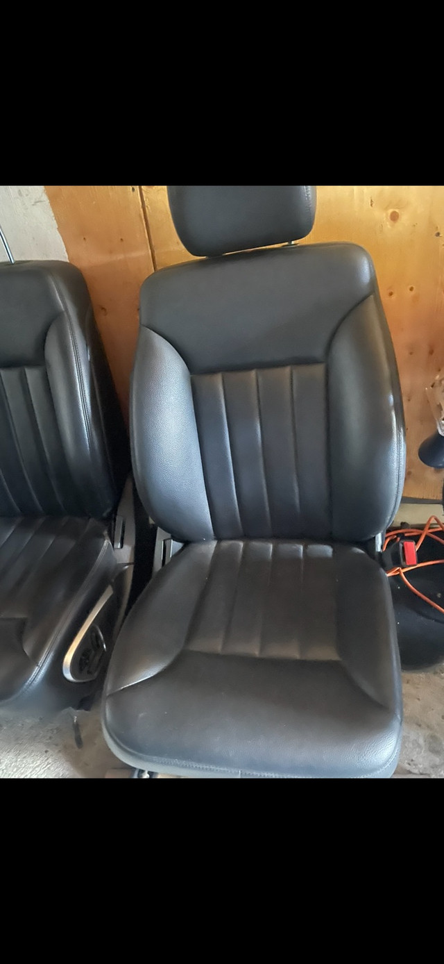 Mercedes Benz ml320 seats in Other Parts & Accessories in Oshawa / Durham Region - Image 2