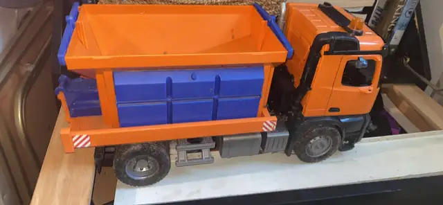 Snow Plow Truck in Cars & Trucks in London - Image 2