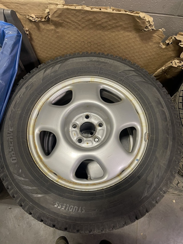 Winter tire package, Honda rims, Toyo gsi winters 245/60R17 Tires