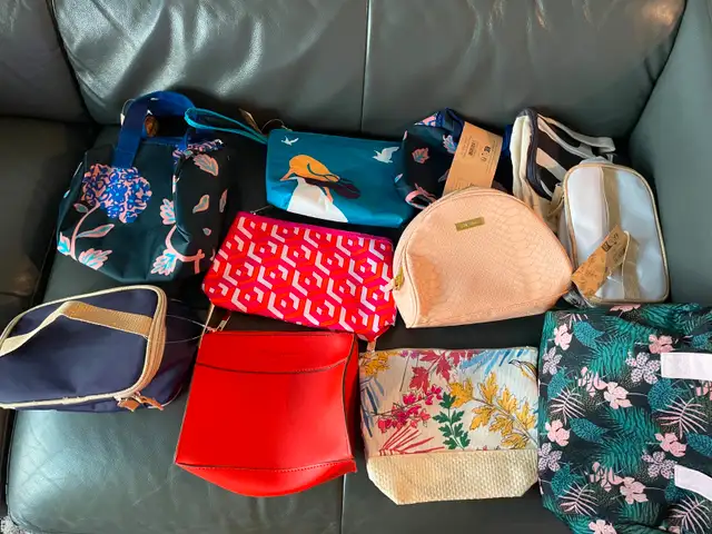 Makeup bags in Bags & Luggage in Markham / York Region - Image 2