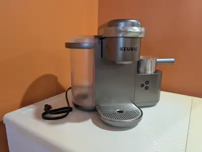 Keurig Cafetière et machine à latte et cappuccino une tasse à la, View more