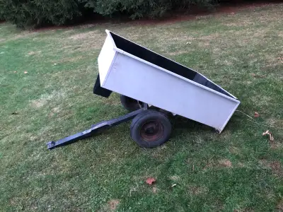 Perfect condition 3’x4’x13” deep also has a dumping feature to unload easily.