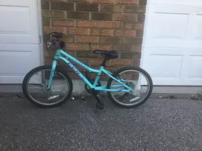 CCM Flow 20 Youth Bicycle, View more