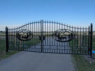 Edmonton fence is offering fence services to Edmonton and surrounding areas . We specialize in chan...