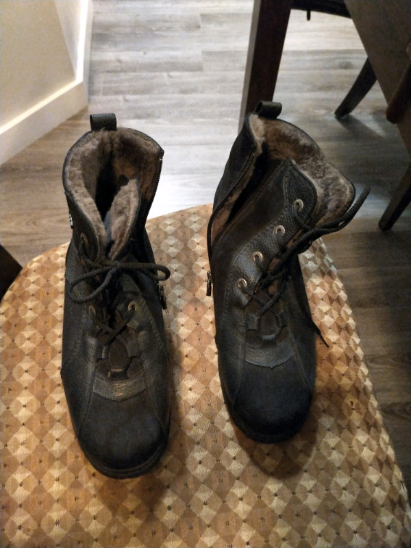 Bottes d'hiver PAJAR Neuve ! dans Femmes - Chaussures  à Lanaudière