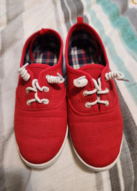 Red fashion sneakers/ size 6