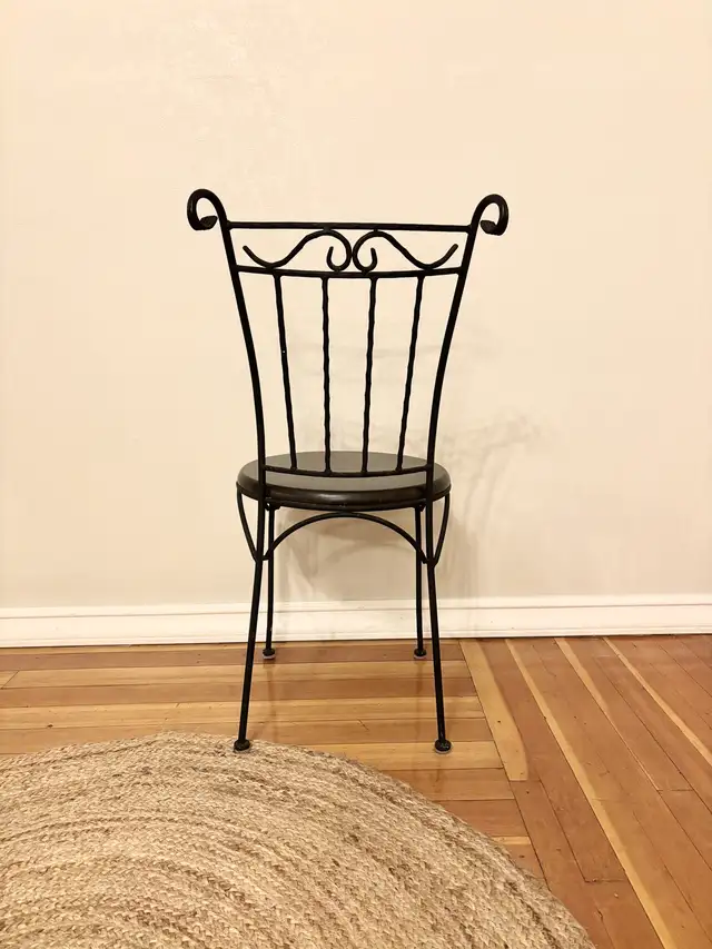 wrought iron & solid wood chairs  in Chairs & Recliners in Nelson - Image 9