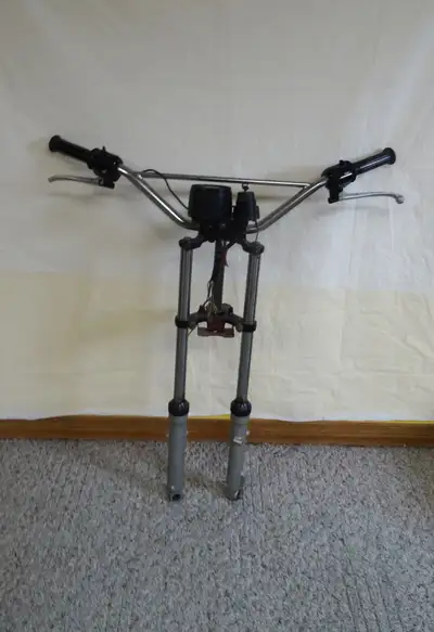 Vtg Yamaha On / Off Road Motorcycle Forks, Handlebars, Speedometer and Ignition Switch Piece FROM ES...