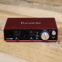 Focusrite Scarlett 2i2 - 24/96 2 In/2 Out USB Audio Interface