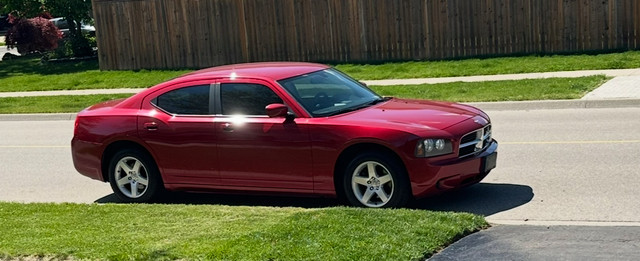 2010 dodge charger  in Cars & Trucks in Oakville / Halton Region - Image 2