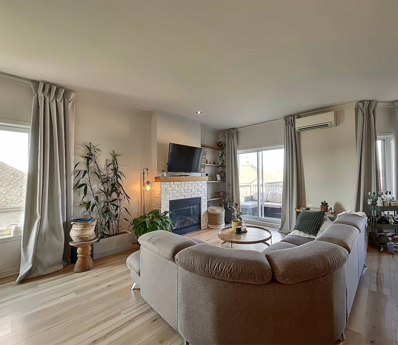 Superbe 4 ½ à louer – Candiac | 1200 pi² — photo 3