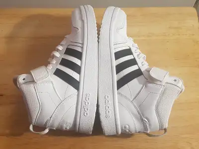 Addidas Shoes (Size 7) (Brand New), View more