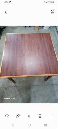 Small table great condition 