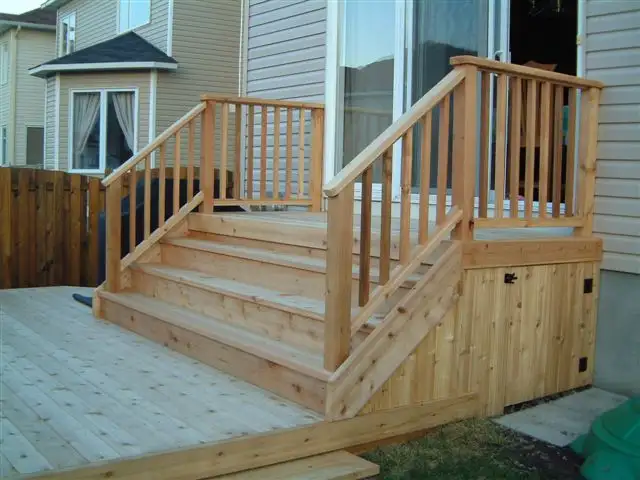 Experienced Carpenter584651903903344641