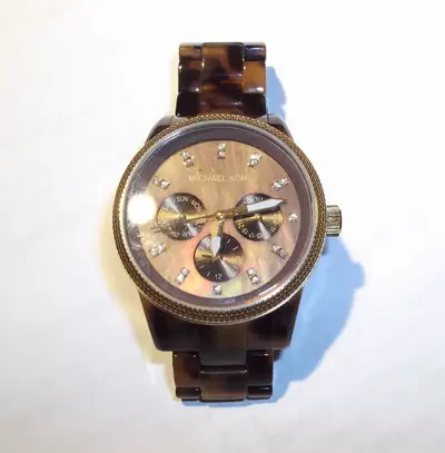 Watch Michael Kors and Marc Jacobs, View more