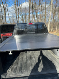 Tri-Fold Tonneau Cover - Ram 